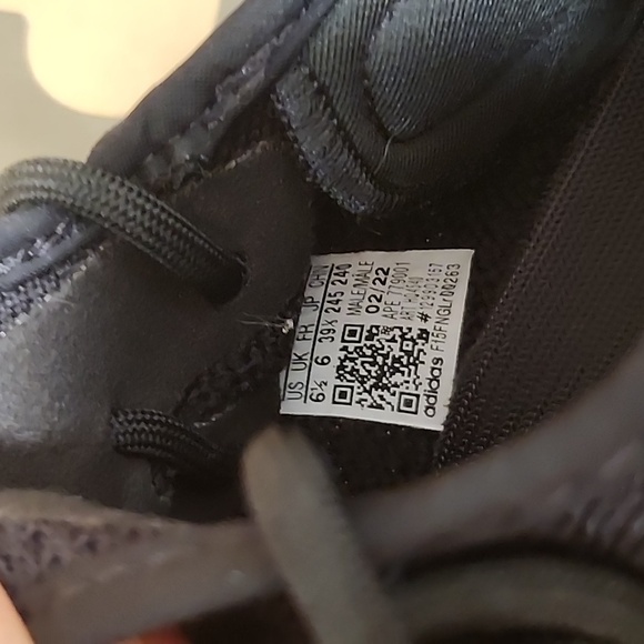 Yeezy - Picture 3 of 3